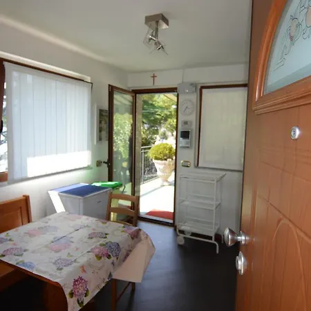 아파트 Little Dream House 바레나